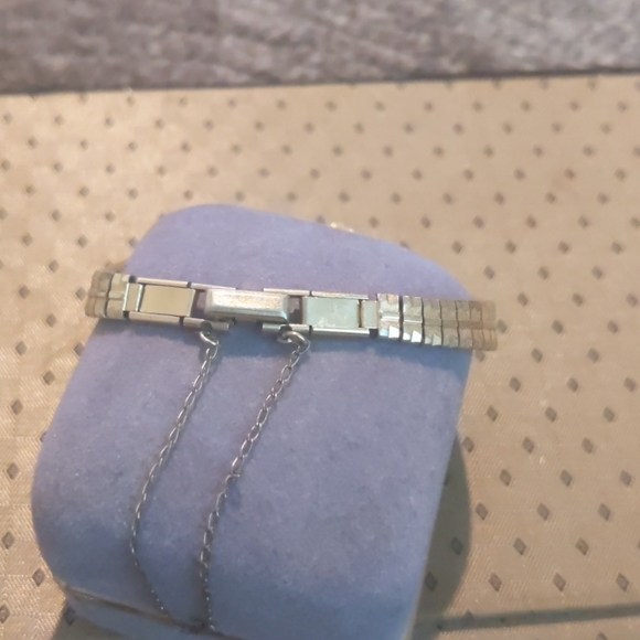 Vintage Bulova watch - Picture 2 of 7